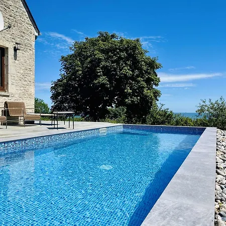 Nyaraló Soleil Levant Exceptional With Pool *
